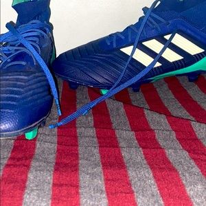 Soccer shoes predators cleats